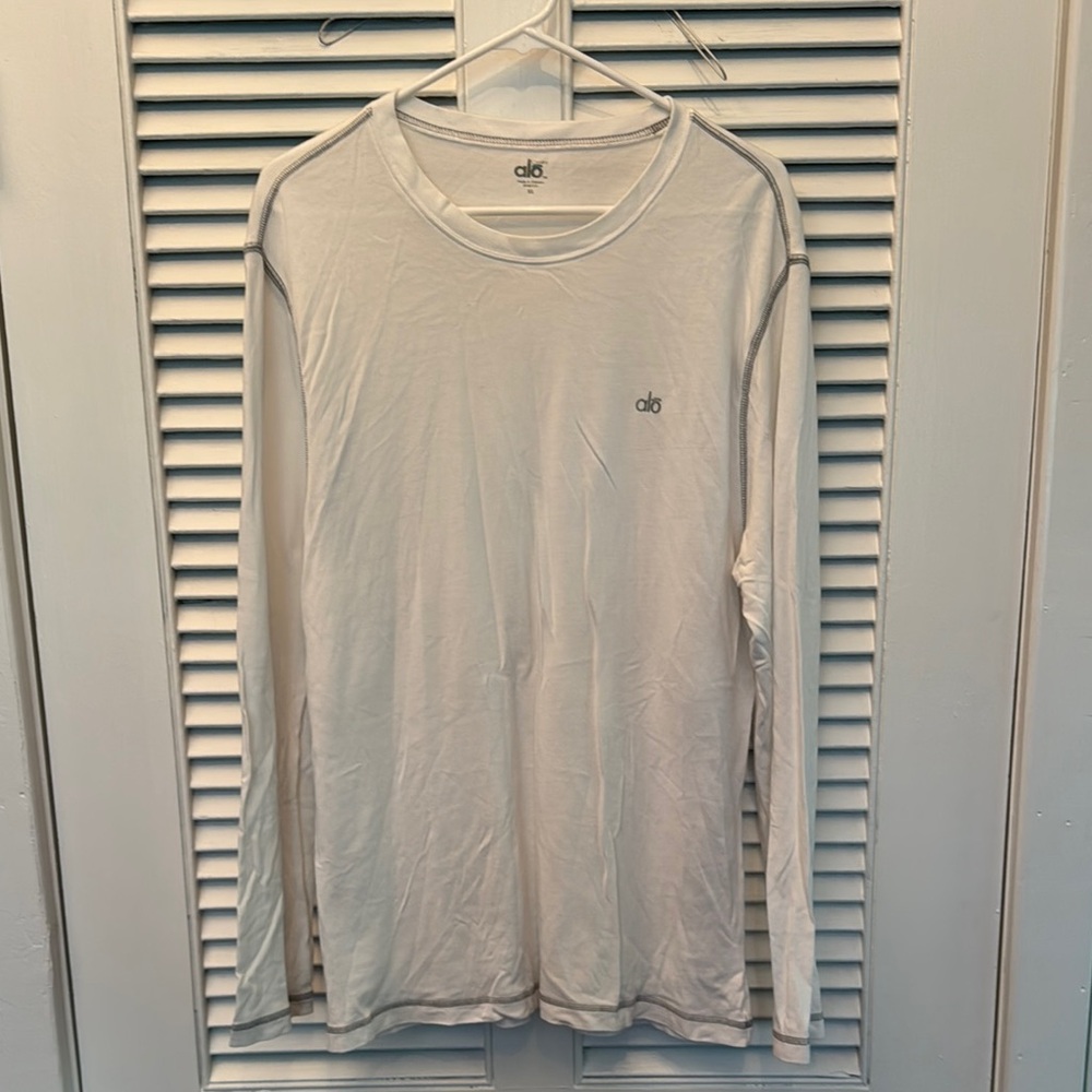 ALO Yoga White Long Sleeve Tee Soft Cotton Blend